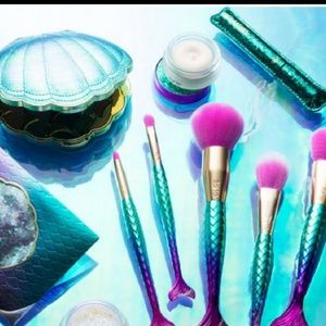 Tarte - minutes to mermaids Brush Set